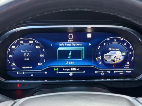 Used 2022 Chevrolet Tahoe Z71 w/ Z71 Off-Road Package image 26