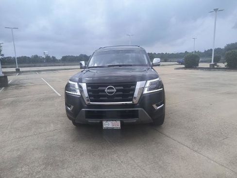 Certified 2024 Nissan Armada Platinum w/ Captain's Chairs Package AWD/4WD image 1
