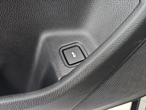 Used 2022 Honda Accord LX image 32