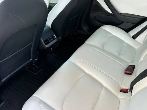 Used 2021 Tesla Model 3 Standard Range Plus RWD image 15