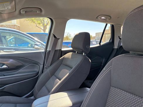 Used 2024 GMC Terrain SLE image 14