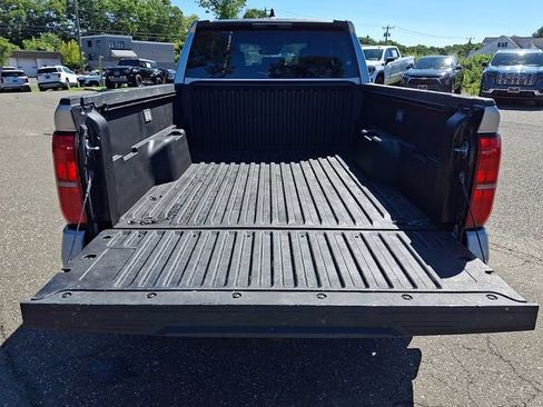 Used 2025 Toyota Tacoma SR5 AWD/4WD image 31