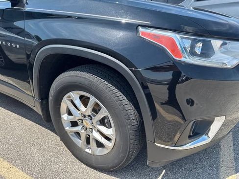 Used 2020 Chevrolet Traverse LT FWD image 5
