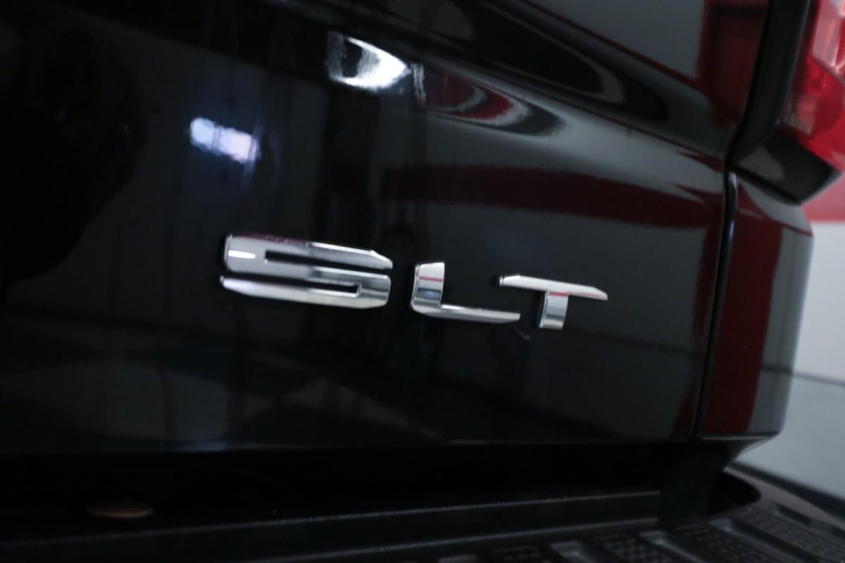 Used 2023 GMC Sierra 1500 SLT AWD/4WD image 40