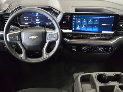 Used 2023 Chevrolet Silverado 1500 LT AWD/4WD image 14