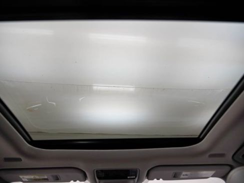Used 2025 Toyota Grand Highlander AWD image 3
