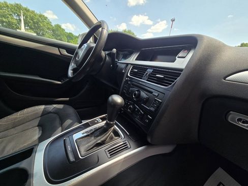 Used 2009 Audi A4 2.0T Premium FWD image 26