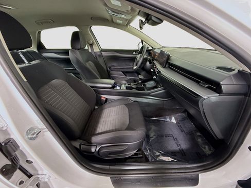 Used 2025 Kia K5 LXS image 29