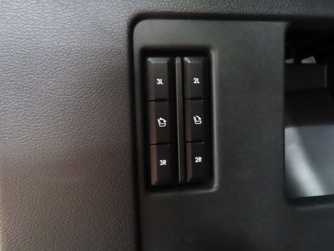 Used 2024 Lincoln Navigator L Reserve w/ Equipment Group 201A image 44