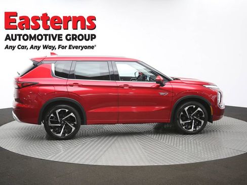 Used 2023 Mitsubishi Outlander SEL AWD/4WD image 46