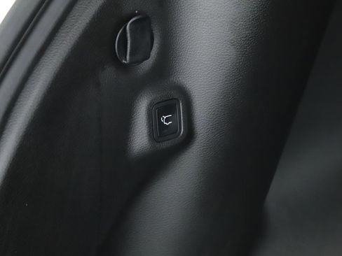 New 2026 Jeep Compass Limited w/ Sun, Sound & Navigation Group image 39