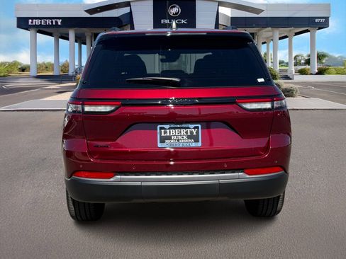 Used 2026 Jeep Grand Cherokee Limited w/ Limited Altitude Package image 5