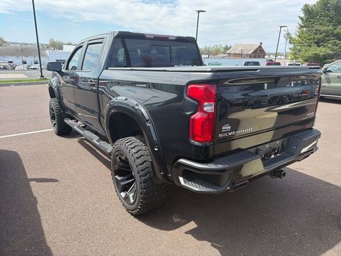 Used 2020 Chevrolet Silverado 1500 RST image 3