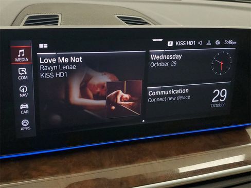 Used 2020 BMW 530i xDrive w/ Premium Package image 18