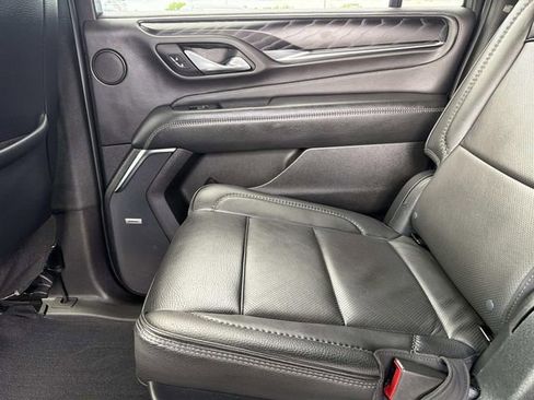 Used 2023 GMC Yukon XL Denali w/ Denali Reserve Package image 14