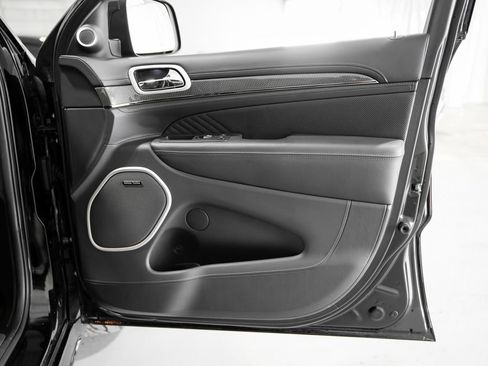 Used 2018 Jeep Grand Cherokee Trackhawk image 35