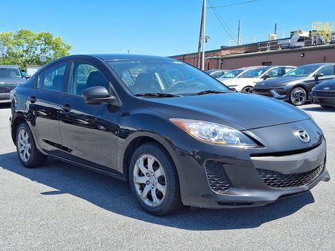 Used 2013 MAZDA MAZDA3 i SV FWD image 3