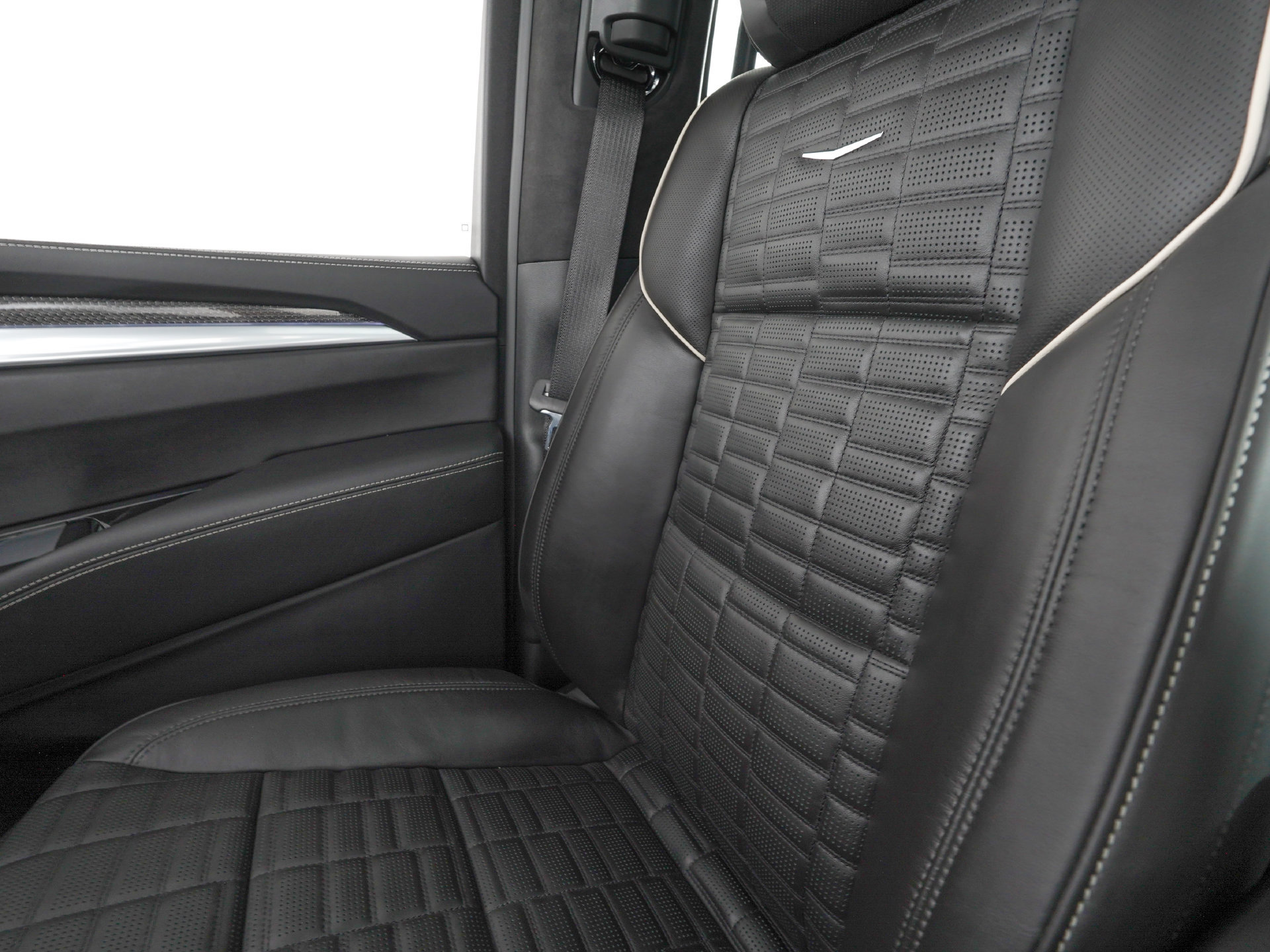 Used 2026 Cadillac Escalade V AWD/4WD image 31
