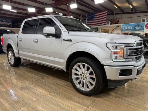 Used 2019 Ford F150 Limited w/ Trailer Tow Package image 3
