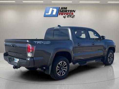 Used 2023 Toyota Tacoma TRD Sport image 5