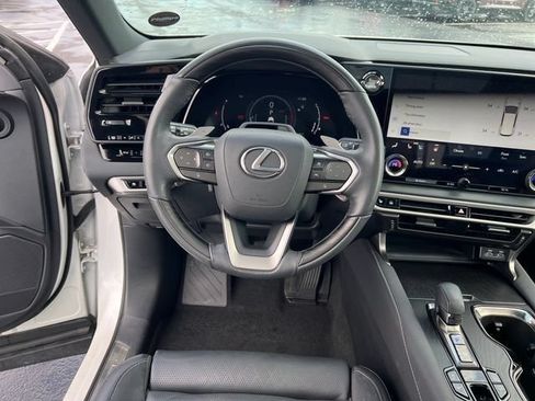 Used 2024 Lexus RX 350 AWD w/ Convenience Package image 27