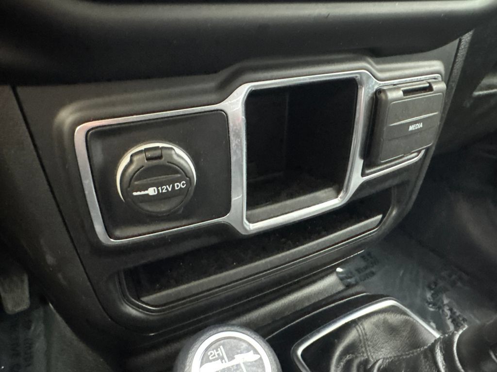 Used 2022 Jeep Wrangler Sport AWD/4WD image 61