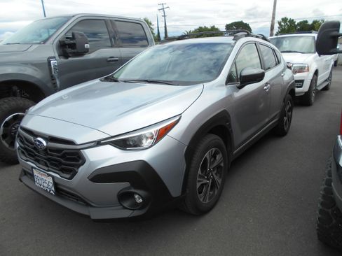 Used 2024 Subaru Crosstrek 2.0i Premium AWD/4WD image 1