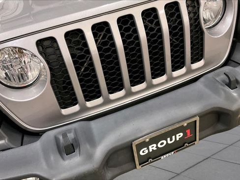 Used 2020 Jeep Gladiator Sport w/ Quick Order Package 24S AWD/4WD image 30