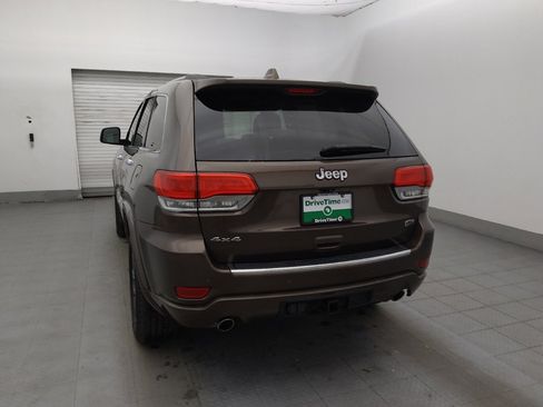 Used 2017 Jeep Grand Cherokee Overland image 6
