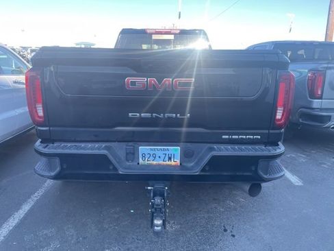 Used 2022 GMC Sierra 3500 Denali image 10