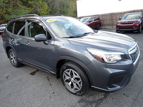 Used 2020 Subaru Forester Premium image 9