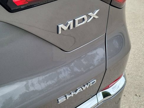 Used 2023 Acura MDX SH-AWD w/ Advance Package image 9