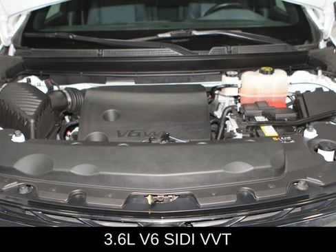 Used 2023 Buick Enclave Essence w/ Experience Buick Package FWD image 3