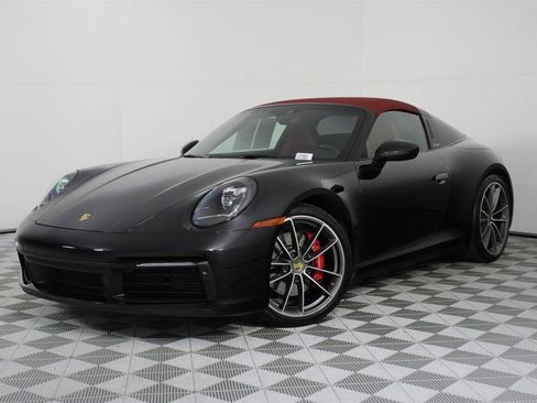 Used 2021 Porsche 911 Targa 4S image 1