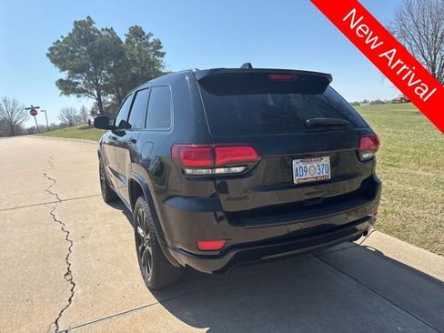 Used 2021 Jeep Grand Cherokee Laredo X image 5