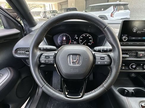 Used 2025 Honda HR-V Sport image 15