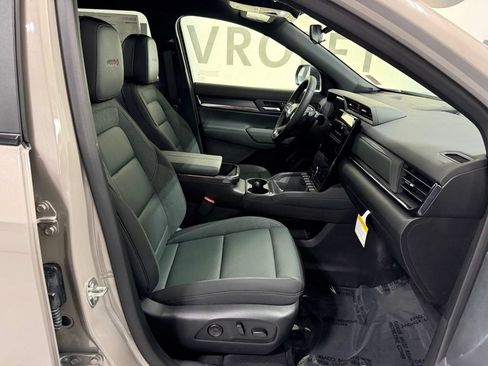 New 2026 GMC Terrain AT4 w/ Convenience Package III AWD/4WD image 14