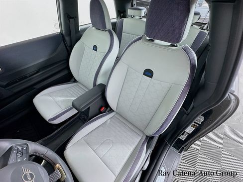Certified 2026 MINI Cooper 2-Door Hardtop FWD image 19