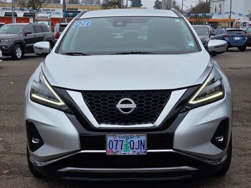 Used 2023 Nissan Murano SV AWD/4WD image 3