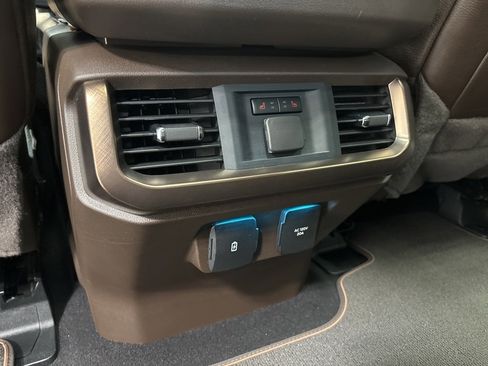 Used 2024 Ford F150 King Ranch w/ FX4 Off-Road Package image 21