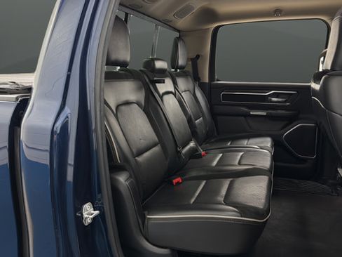 Used 2019 RAM 1500 Laramie AWD/4WD image 23