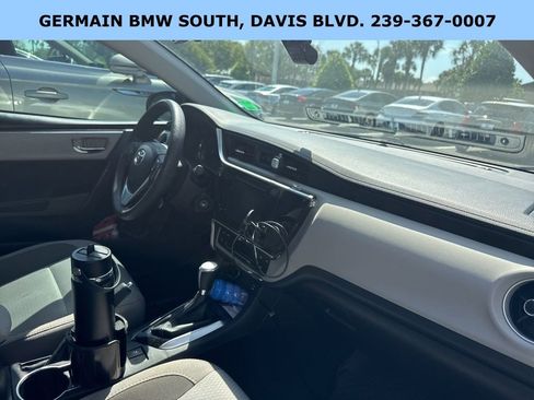 Used 2019 Toyota Corolla LE w/ LE Premium Package image 8