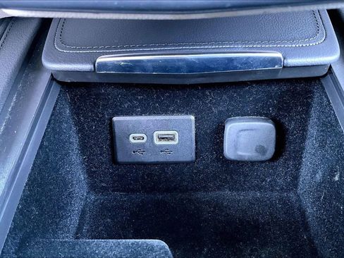 Used 2023 Cadillac XT4 Premium Luxury image 26