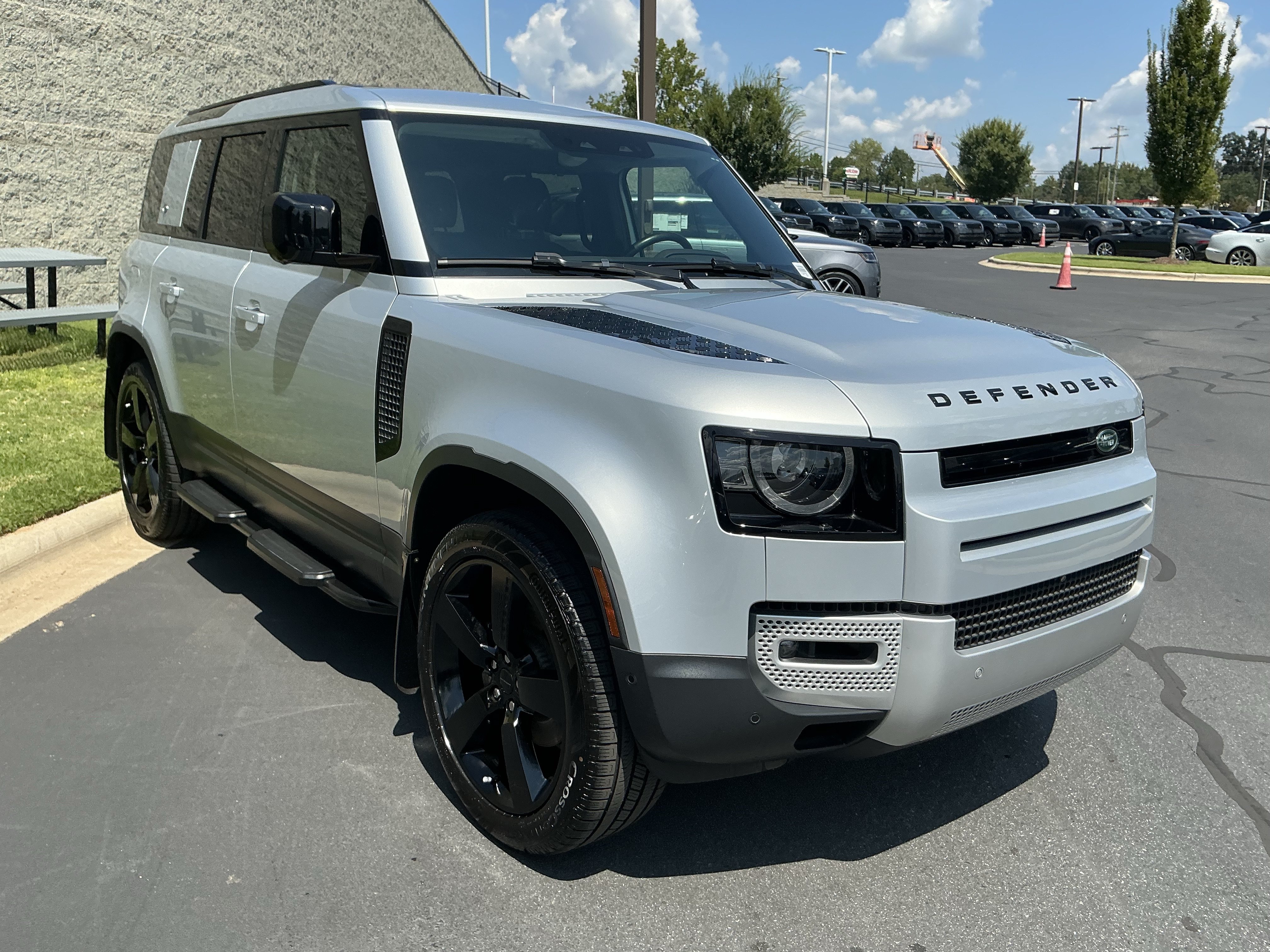 Certified 2024 Land Rover Defender 110 S AWD/4WD image 9