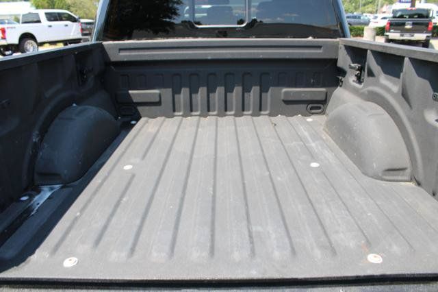 Used 2017 Ford F150 XLT w/ Equipment Group 302A Luxury AWD/4WD image 17