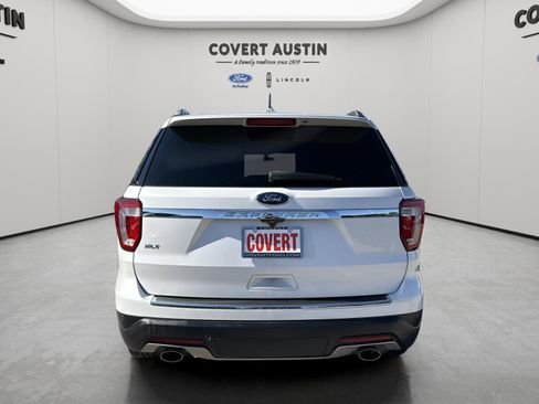 Certified 2018 Ford Explorer XLT w/ Equipment Group 202A image 4