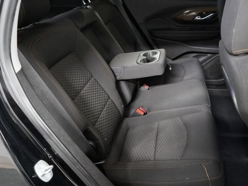 Used 2020 GMC Terrain SLE FWD image 30