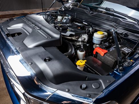 Used 2024 RAM 2500 Limited image 39