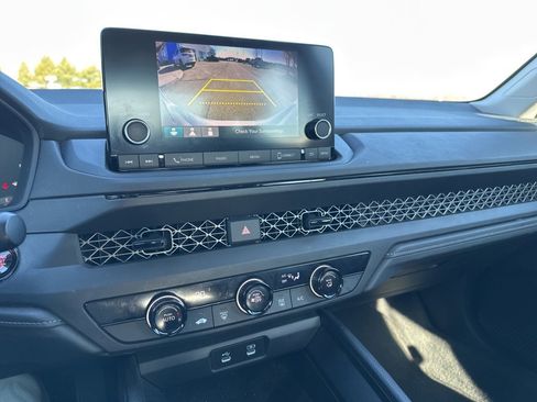 Used 2023 Honda Accord LX image 10