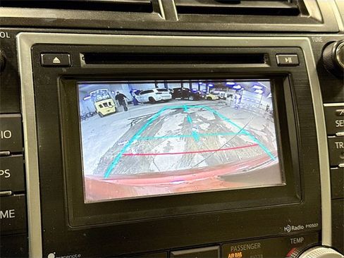 Used 2014 Toyota Camry XLE image 13